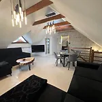 Apartament Piekoszowska Targi Domek Parking